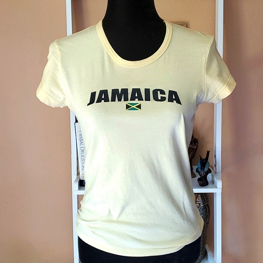 🌻 Jamaica Tshirt..sz L